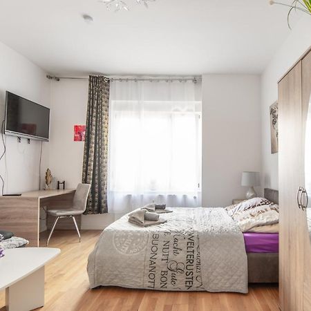 A Stylish Apartment In The Center Of True Berlin Eksteriør billede